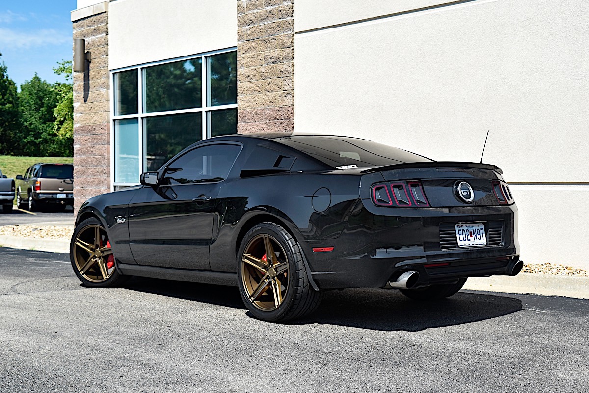 Ford Mustang with Verde Wheels V09 Spry